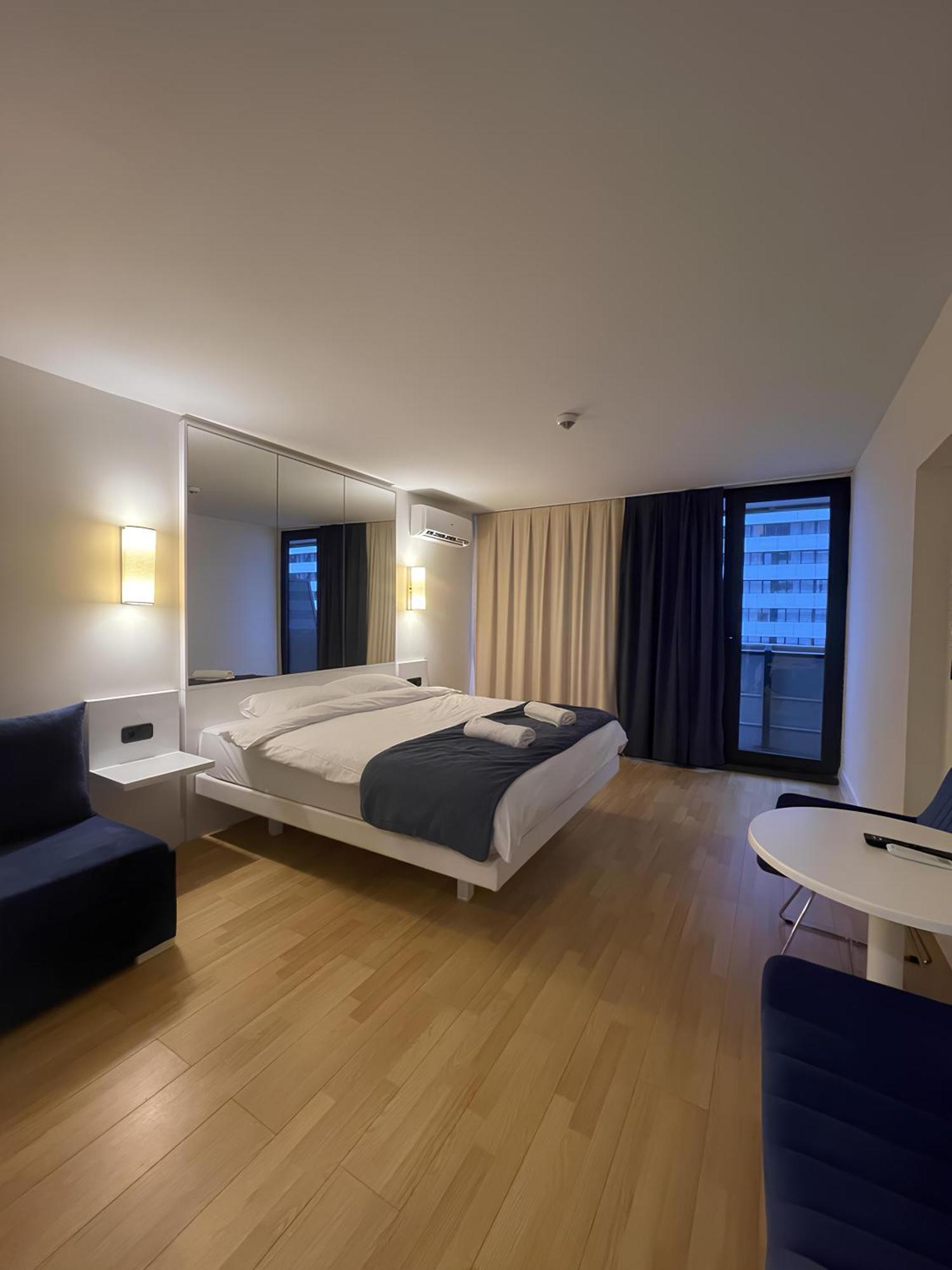 Hotel Orbi City Panorama Towers Batumi Exterior foto